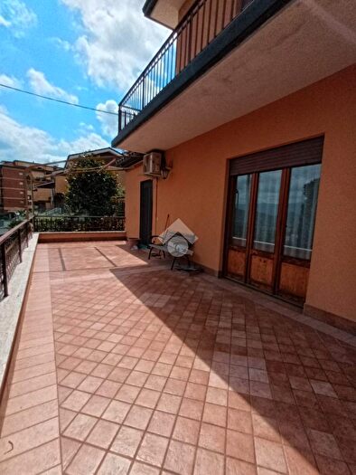 Appartamento con 5 locali in vendita in Via Dante Alighieri, San Vito Romano