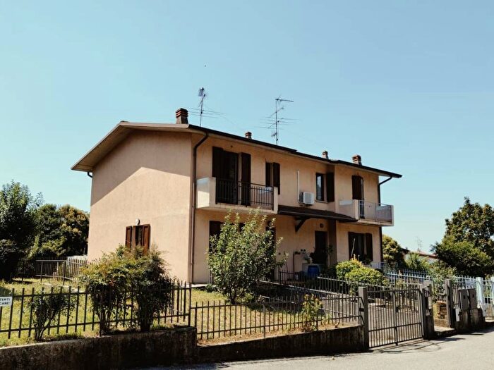 Casa quadrilocale in affitto in Via Don Lorenzo Milani, Fontane Zurane Gresine, Provaglio dIseo