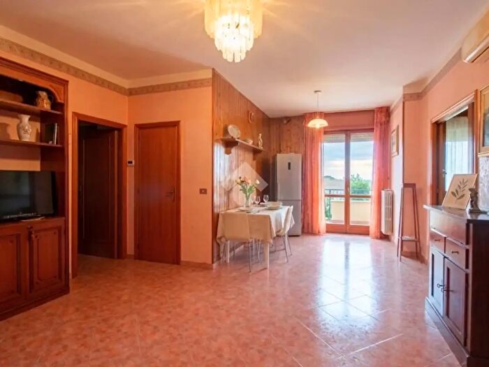 Appartamento trilocale in vendita in Piazza Gaetano Pitta, Lucera