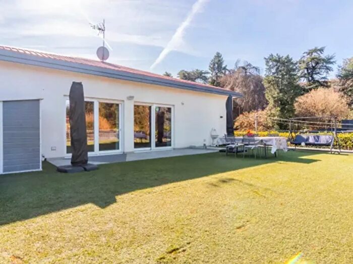 Casa con 5 locali in vendita in Via Fontanelle, Carate Brianza