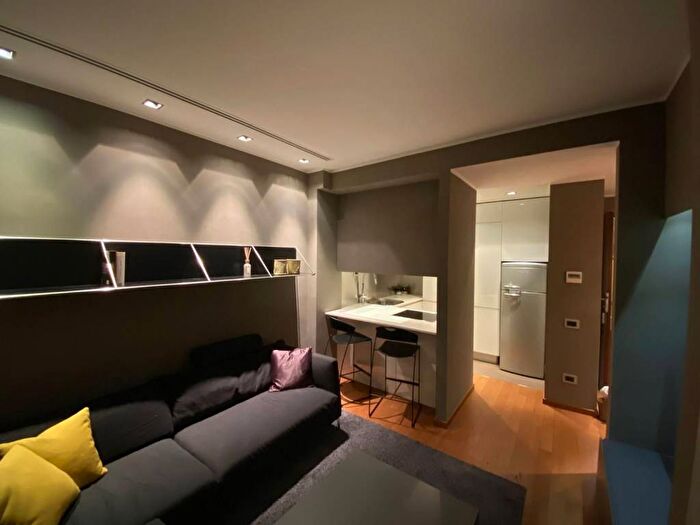 Appartamento bilocale in affitto in Via Contessa di Bertinoro, Bologna, Roma