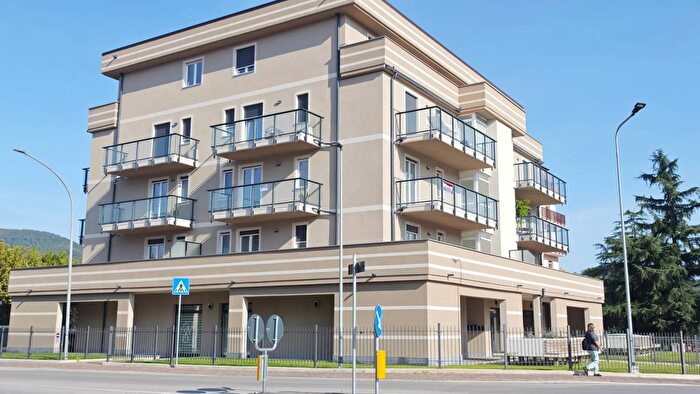 Appartamento trilocale in vendita in Via Asanguinetti, Cairo Montenotte