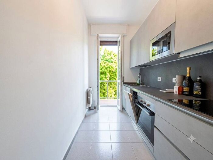 Appartamento trilocale in affitto in Via Sant'Ampellio, Pezzotti Meda, Milano