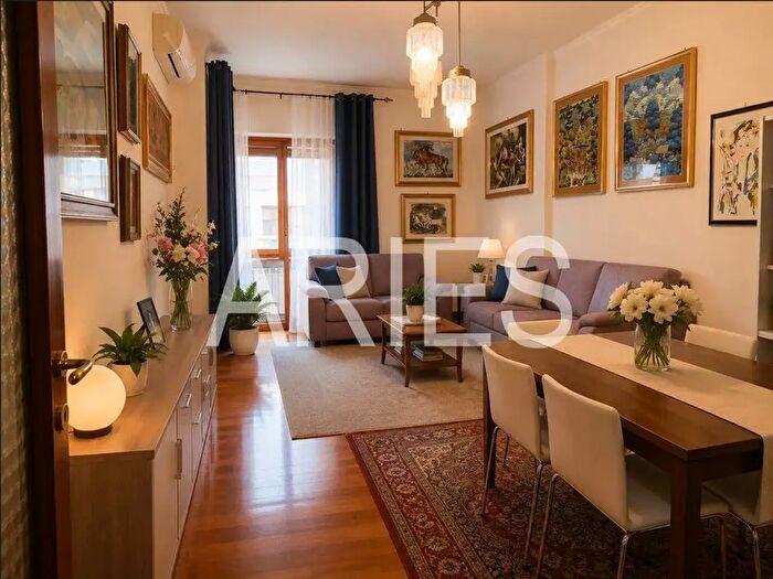 Appartamento quadrilocale in vendita in Viale dei Promontori, Roma