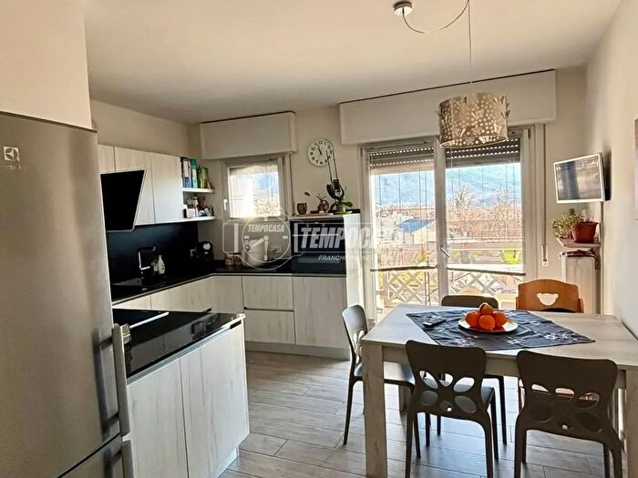 Appartamento con 6 locali in vendita in Via di Scala, Belluno