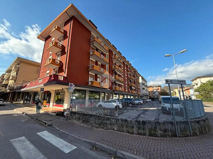 Appartamento con 6 locali in vendita in Via Galvani, Valdagno