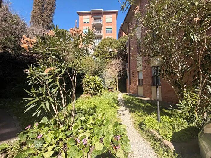 Appartamento trilocale in vendita in Via degli Olivi, Perugia