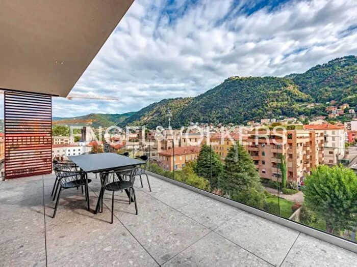 Appartamento trilocale in vendita in Via Giuseppe Sirtori, Como