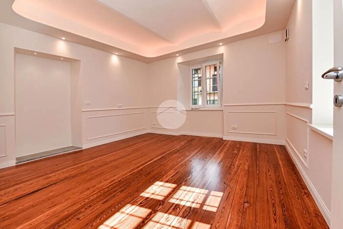 Appartamento trilocale in vendita in Via delle Alpi, Giaveno