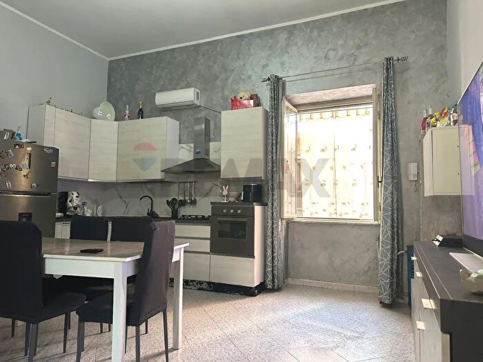 Appartamento trilocale in vendita in Caivano