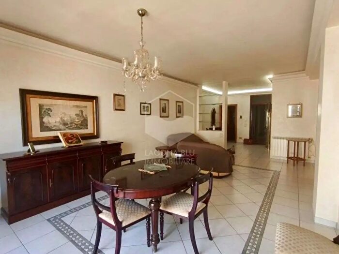 Appartamento quadrilocale in vendita in Via Mazzini, Marsala