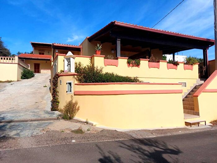 Casa quadrilocale in affitto in Via Volito, Castrignano del Capo