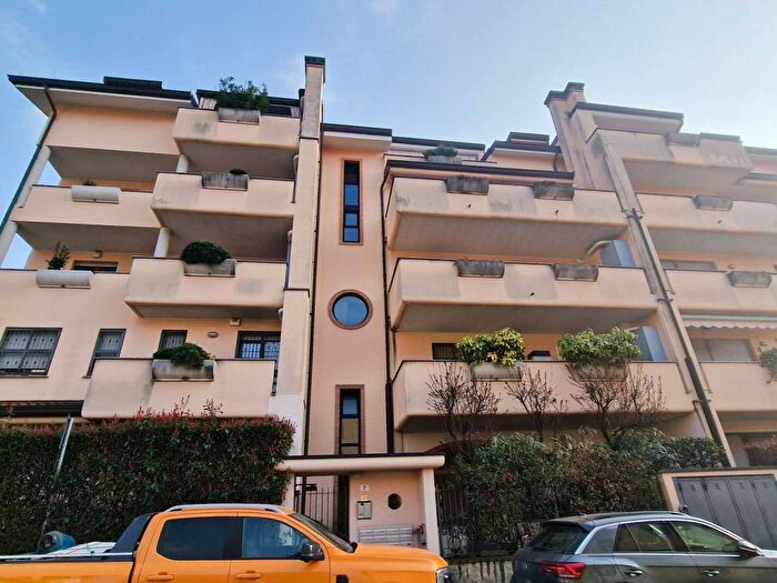 Appartamento bilocale in affitto in Via Monte Grappa, Via Monza, Lissone