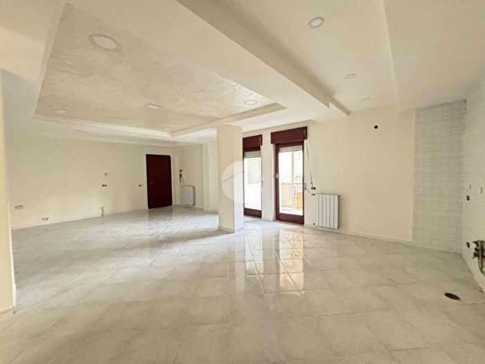 Appartamento bilocale in affitto in Via Alcide Cervi, Capodichino, Napoli