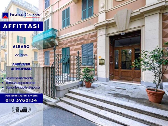 Appartamento trilocale in affitto in Via Piave, Albaro, Genova