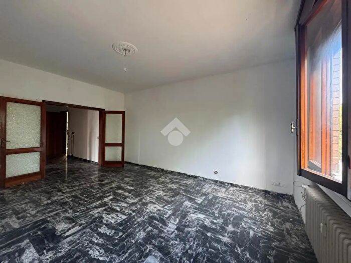 Appartamento quadrilocale in vendita in Via Nicola Pisano, Modena