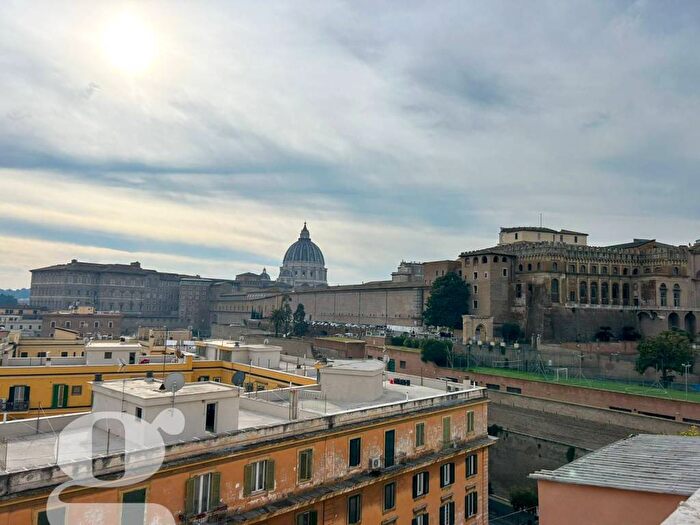 Appartamento con 5 locali in affitto in Via Germanico, Prati, Roma