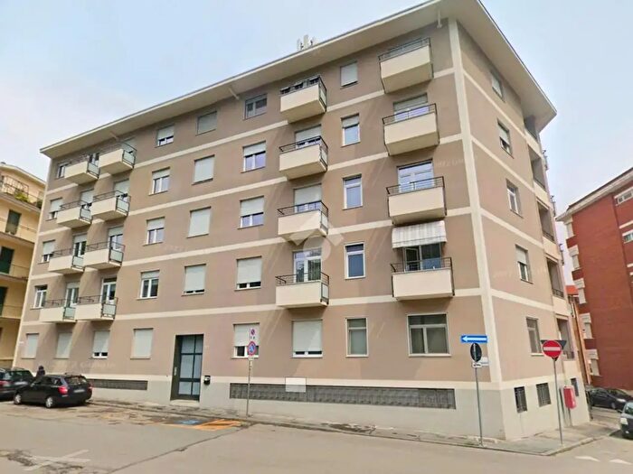 Appartamento trilocale in vendita in Viale della Rimembranza, Pinerolo