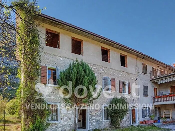 Casa trilocale in vendita in Località Terminon, Brentino Belluno