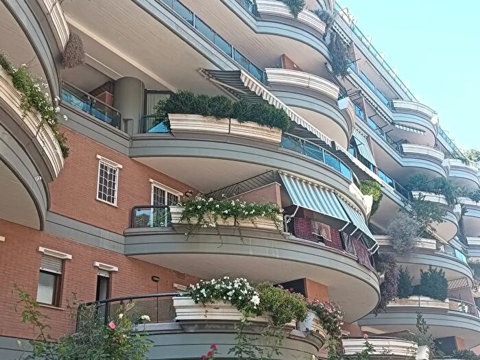 Appartamento bilocale in affitto in Via Copenaghen, Roma