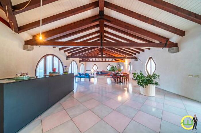 Casa con 6 locali in vendita in Via Udine, Codroipo