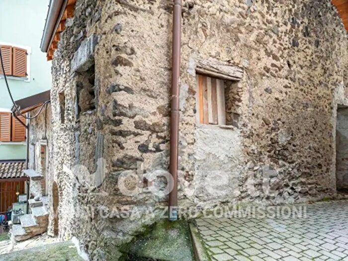 Casa bilocale in vendita in Pagnona Snc, Pagnona