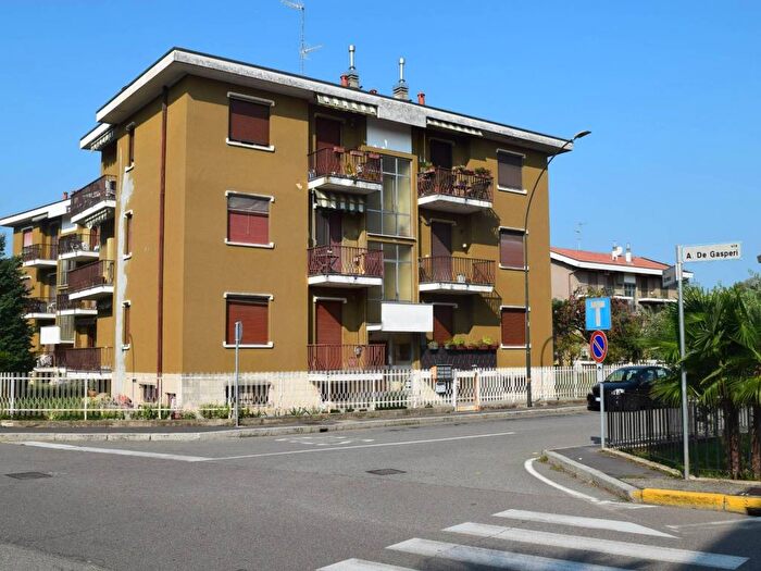 Appartamento trilocale in vendita in Via Varese, Centro, Cuggiono