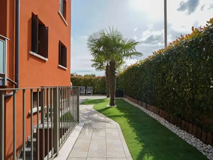 Appartamento trilocale in vendita in Via Pietro Fiaccadori, Parma