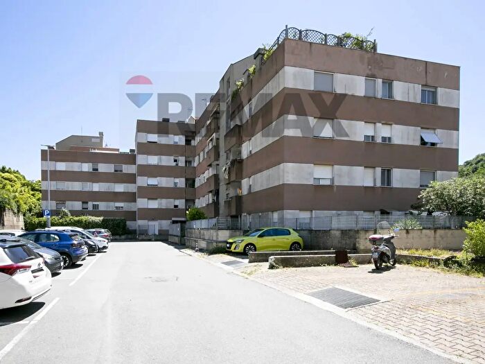 Appartamento quadrilocale in vendita in Genova