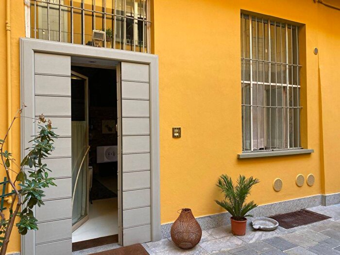 Appartamento bilocale in affitto in Via Gian Giacomo Mora, Carrobbio, Milano