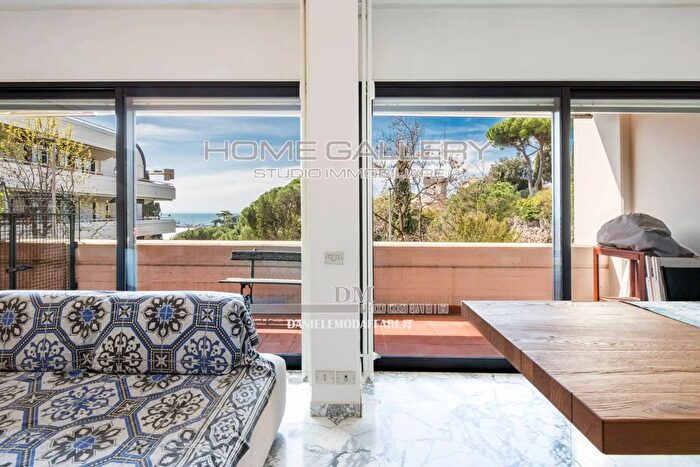 Appartamento con 5 locali in vendita in Corso Solferino, Genova