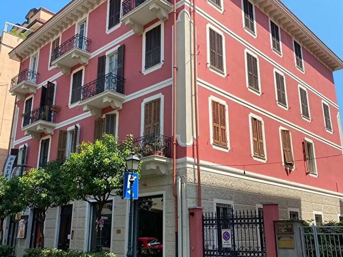 Appartamento bilocale in vendita in Alassio