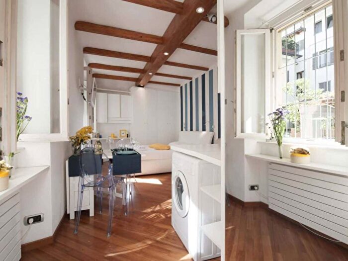 Appartamento monolocale in affitto in Vicolo Giardino, Scala Manzoni, Milano