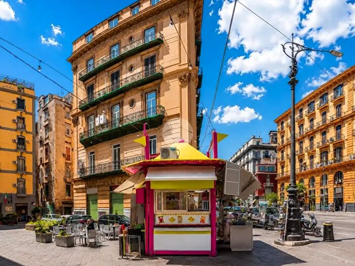 Appartamento bilocale in vendita in Vico degli Spicoli, Napoli