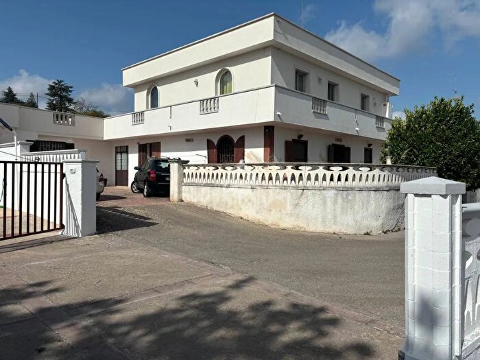 Casa con 5 locali in vendita in Strada Delfino, Martina Franca