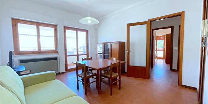 Appartamento con 5 locali in vendita in Via Emilia, Alba Adriatica