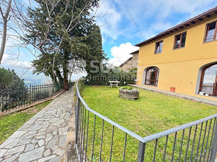 Casa con 15 locali in vendita in Loc Vallereggi, Castelfranco Piandiscò