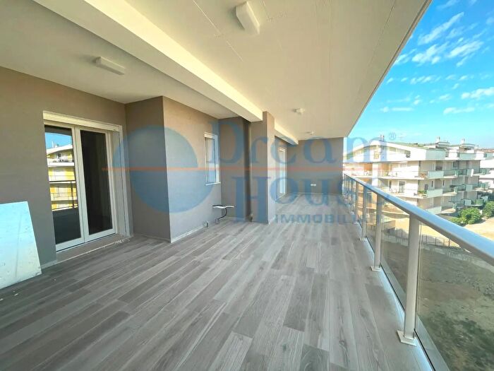 Appartamento trilocale in vendita in Via Isonzo, Tortoreto