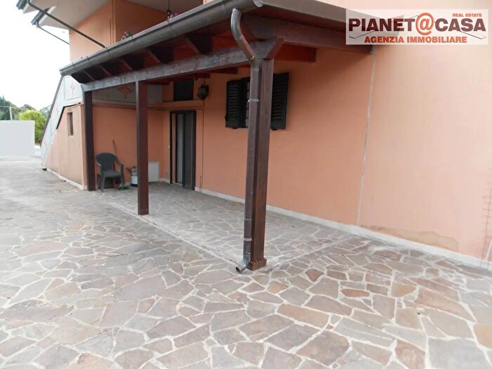 Appartamento quadrilocale in vendita in Via Salaria, Spinetoli
