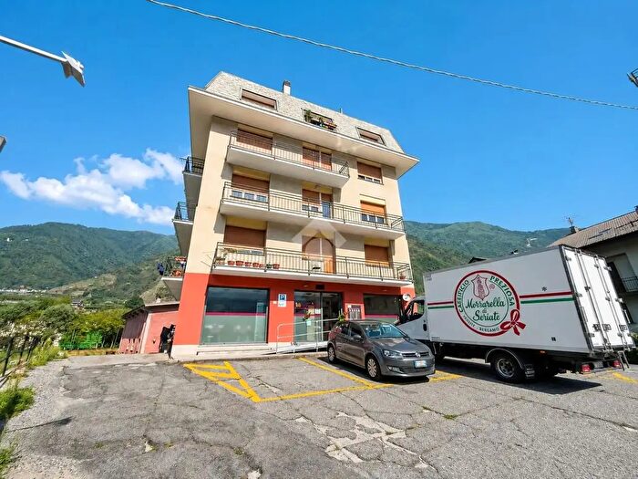 Case in Vendita e in Affitto - 3