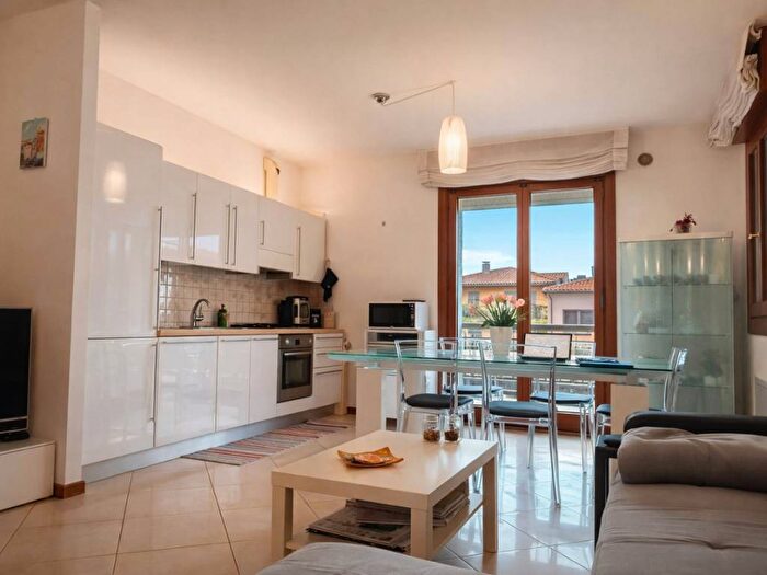 Appartamento trilocale in affitto in Via Monte Suello, San Giuseppe San Giovanni, Padova