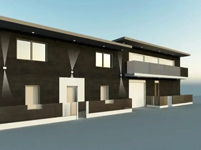 Casa quadrilocale in vendita in Piacenza