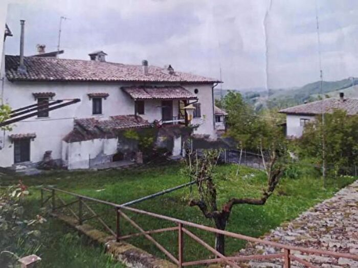 Casa monolocale in vendita in Frazione Bregne Superiore, Montesegale