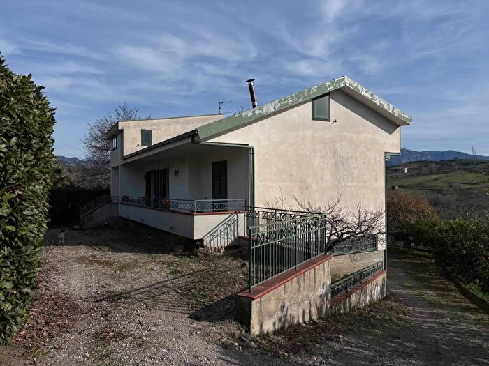 Casa quadrilocale in vendita in Via dei Girasoli, Montecorvino Pugliano