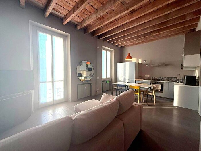 Appartamento bilocale in affitto in Via Lodovico Castelvetro, Sempione, Milano