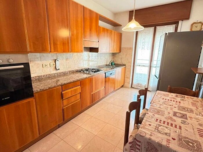 Appartamento trilocale in affitto in Via Giovanni Durando, San Bortolo, Vicenza