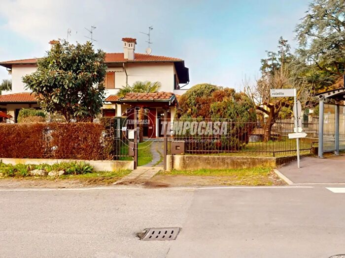 Casa quadrilocale in vendita in Via Roletto, Besana In Brianza