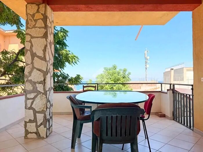 Appartamento trilocale in vendita in Via Cassiopea, Alcamo