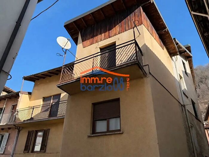 Appartamento bilocale in vendita in Introbio