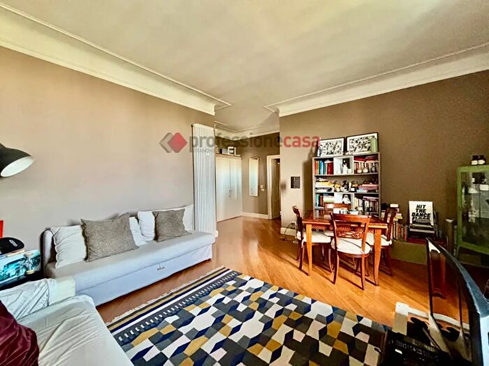 Appartamento trilocale in vendita in Ripa di Porta Ticinese, Milano